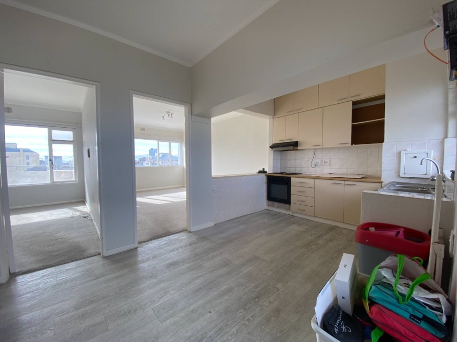 1 Bedroom Property for Sale in Sea Point Western Cape